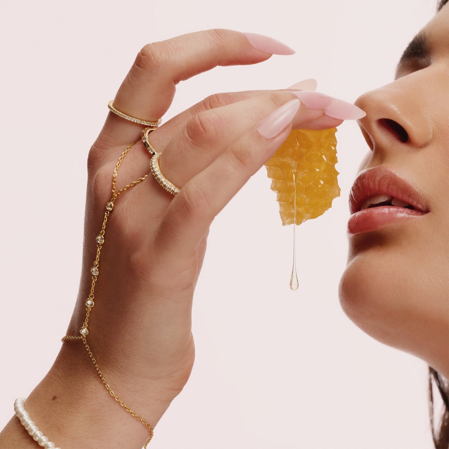 1-800 Evry-Bling Ring