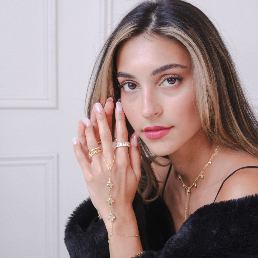 Feeling Lucky Hand Chain